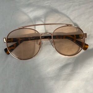 Free People gold rim aviator sunglasses with rose tint lens